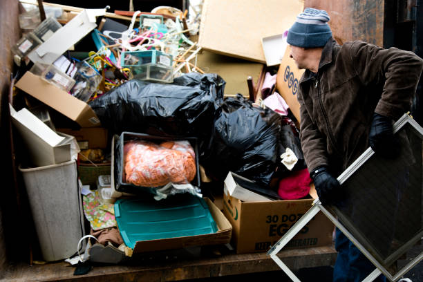 Best Electronics Removal Services  in Akron, OH